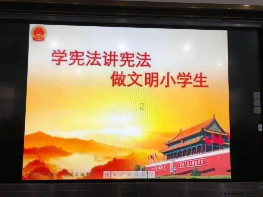 黄俊创新工作室收到“湖北省职工(劳模、工匠)创新工作室”奖牌和证书