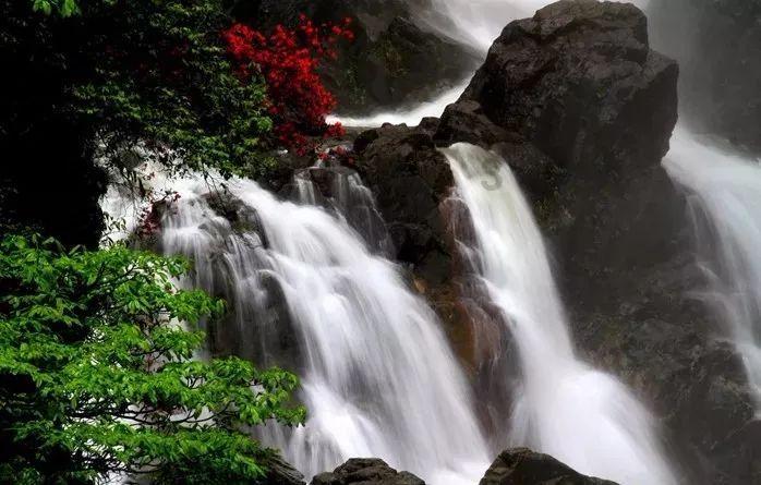 逃离拇指山地