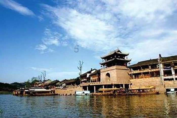 石家庄高新区第二实验学校举行教师师德师风演讲